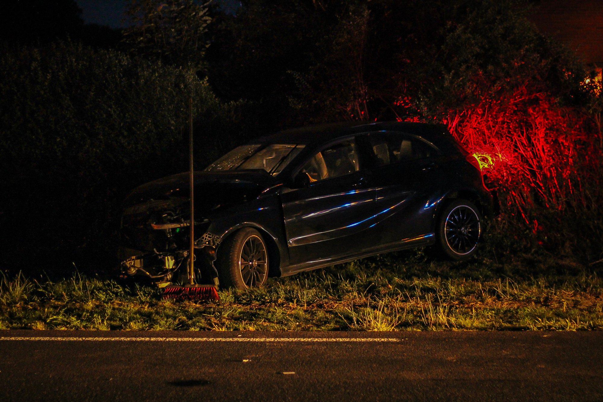 Ernstig frontaal ongeval op De Scheiding in Surhuisterveen