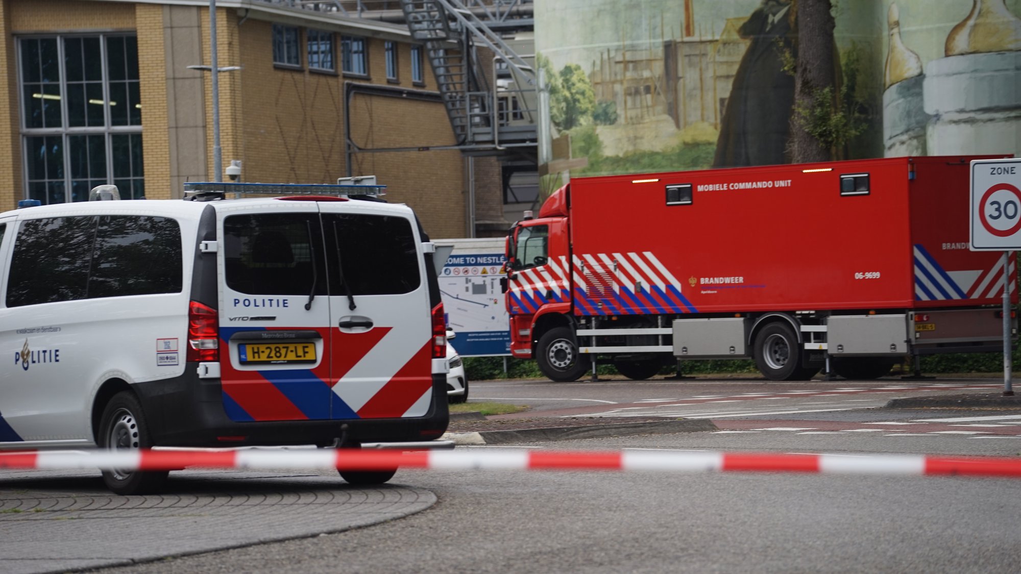 GRIP 1 bij Nestlé-fabriek in Nunspeet na incident met salpeterzuur: vijf gewonden, één met spoed naar ziekenhuis