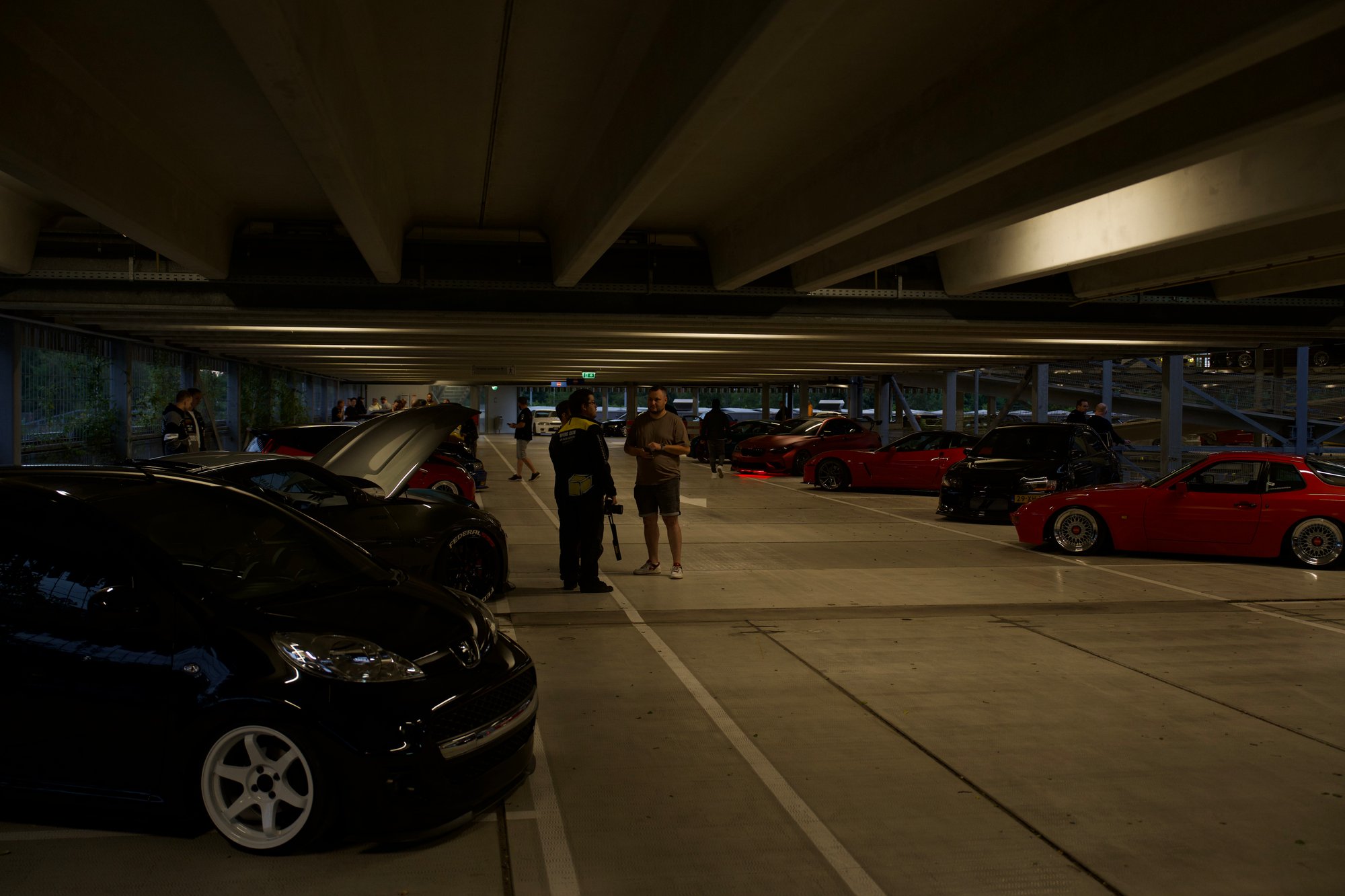 Grote belangstelling voor carmeet bij P+R Genneper Parken in Eindhoven