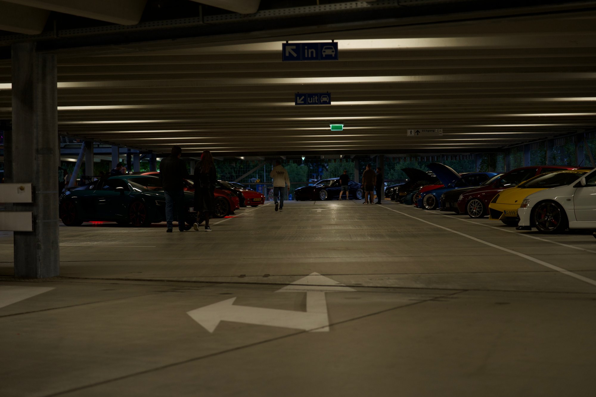Grote belangstelling voor carmeet bij P+R Genneper Parken in Eindhoven