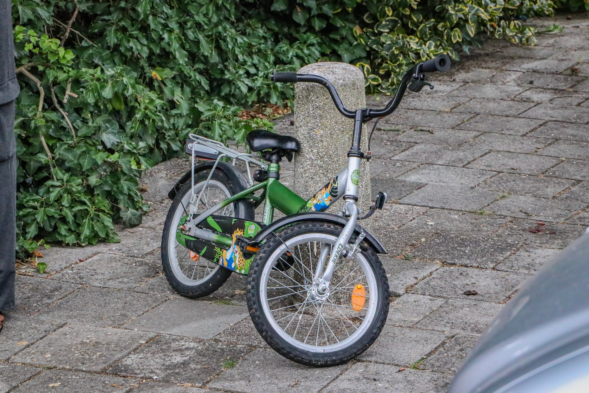 Kind op klein fietsje aangereden door auto in Uithoorn, traumahelikopter ingezet