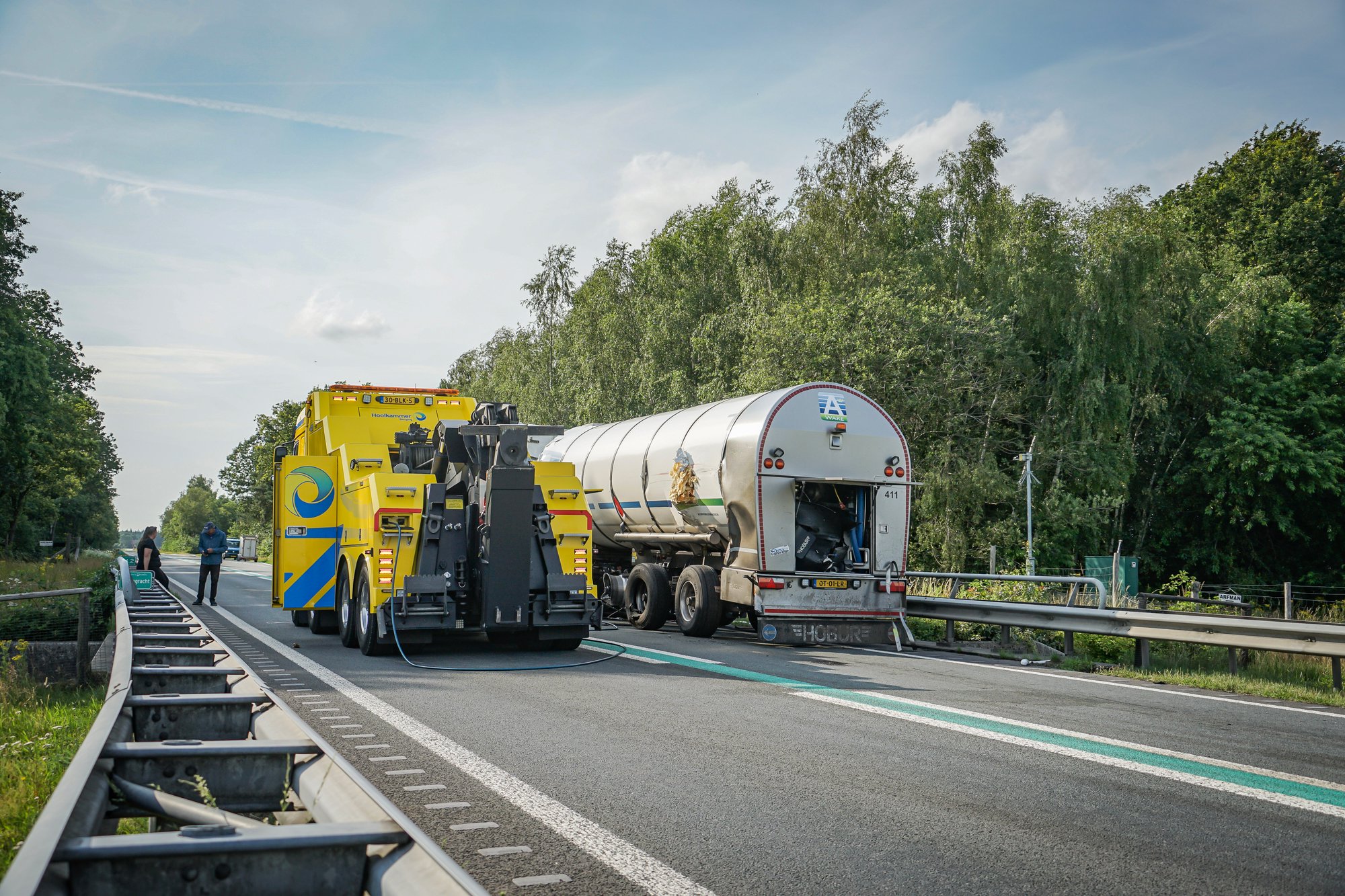N381 tussen Hoogersmilde en Appelscha tot vanavond afgesloten na ernstig ongeval