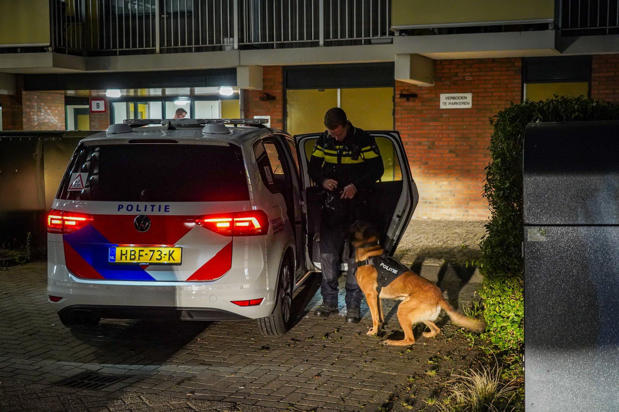 Persoon aangehouden na mogelijke steekpartij in flat aan Oude Meerdijk in Emmen