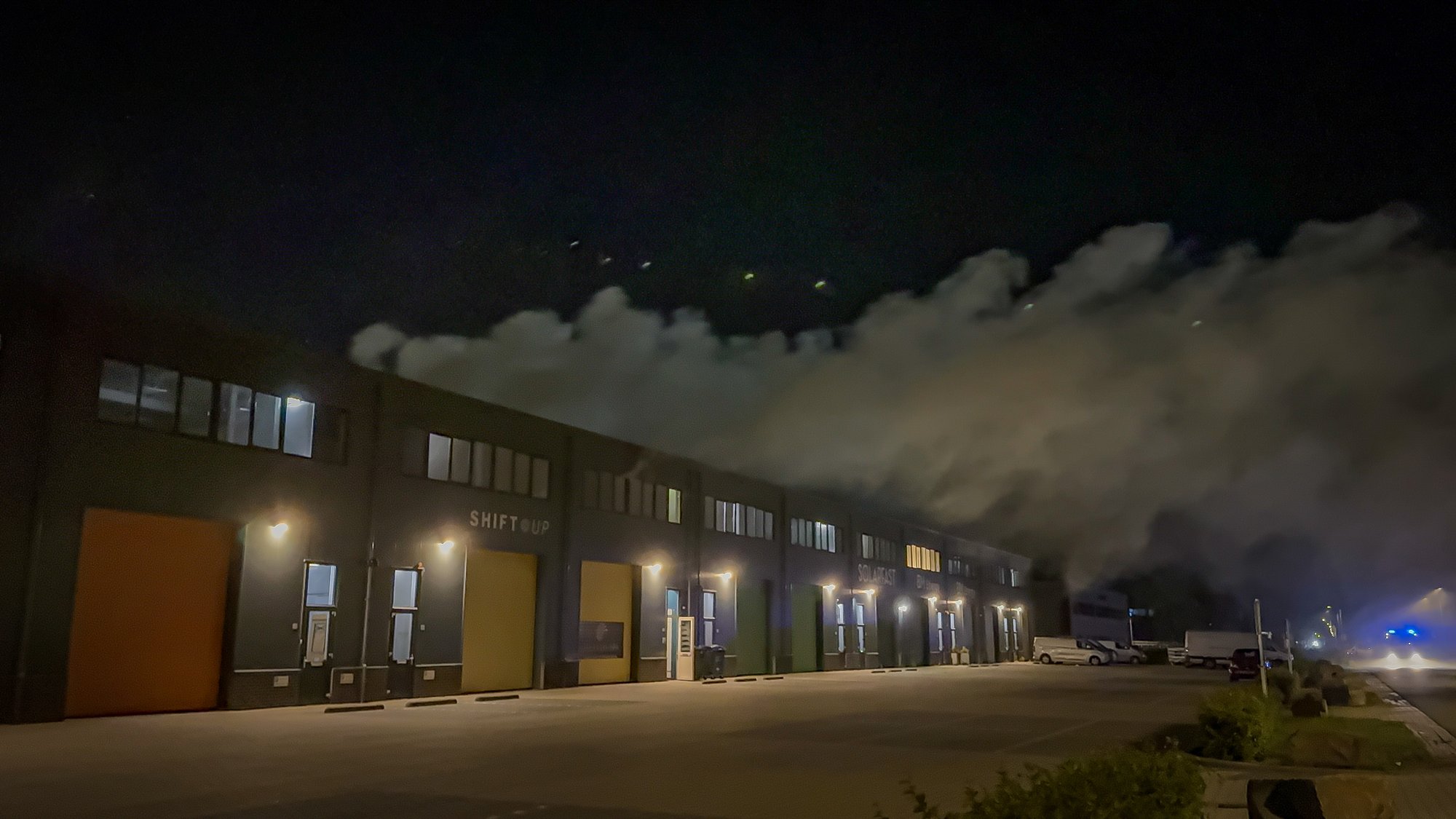 Uitslaande brand in industriepand in Amstelveen