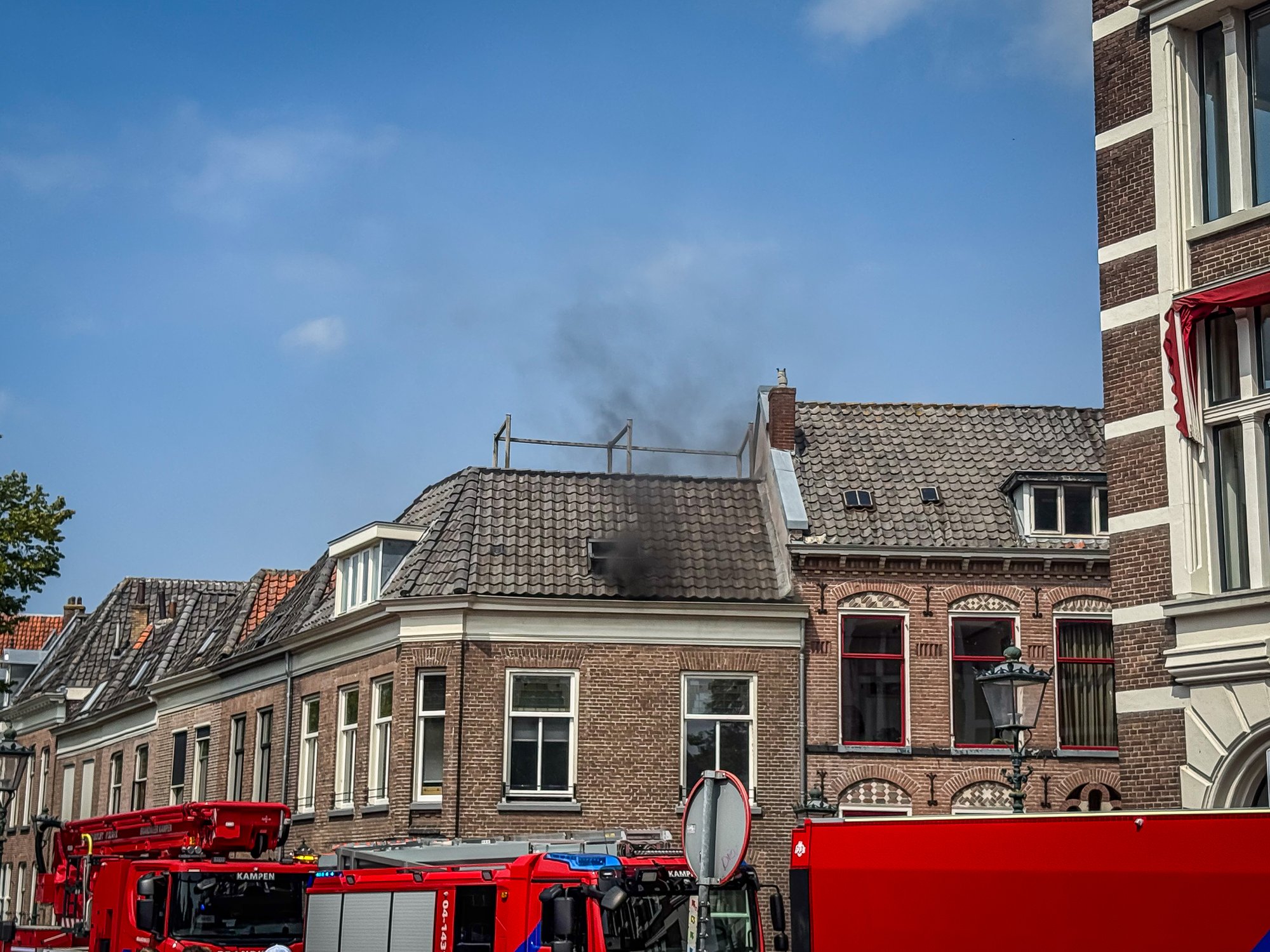 Woningbrand aan de Burgwal in Kampen