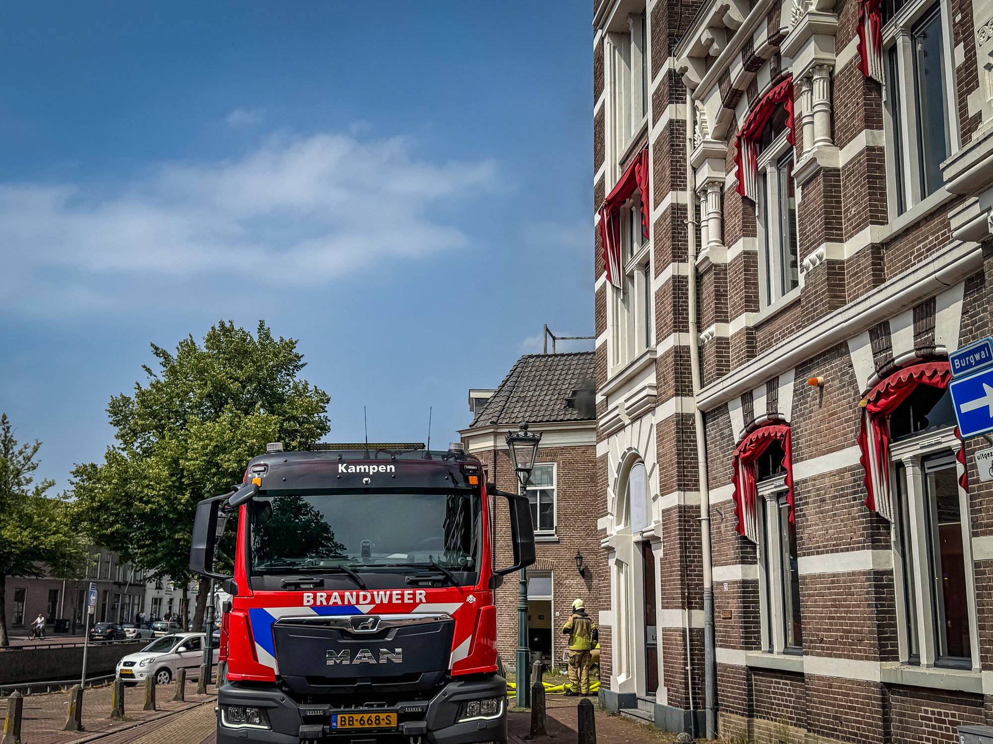 Woningbrand aan de Burgwal in Kampen