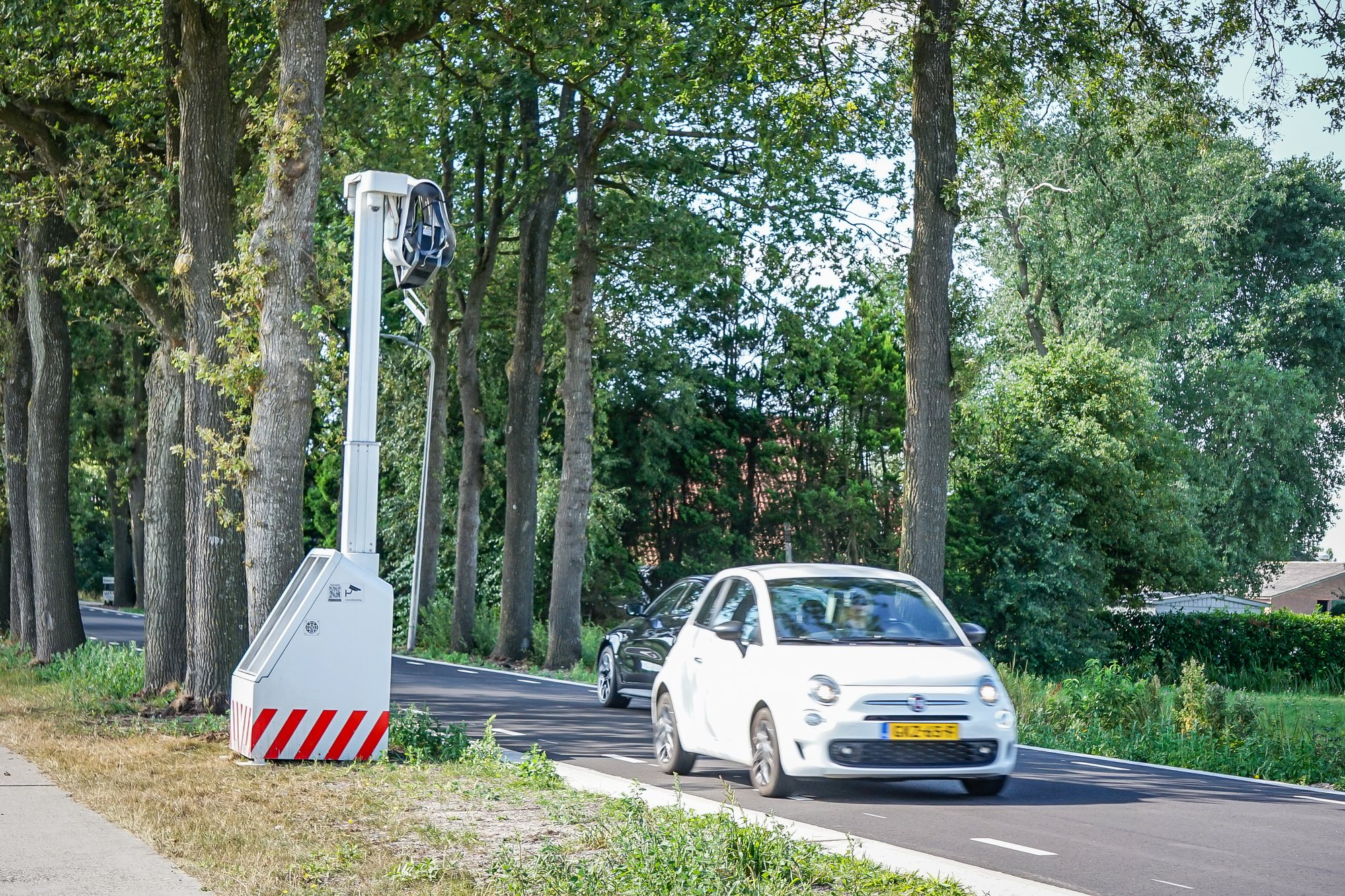 Flitspaal na nog geen 24 uur opgeblazen in Hollandscheveld.