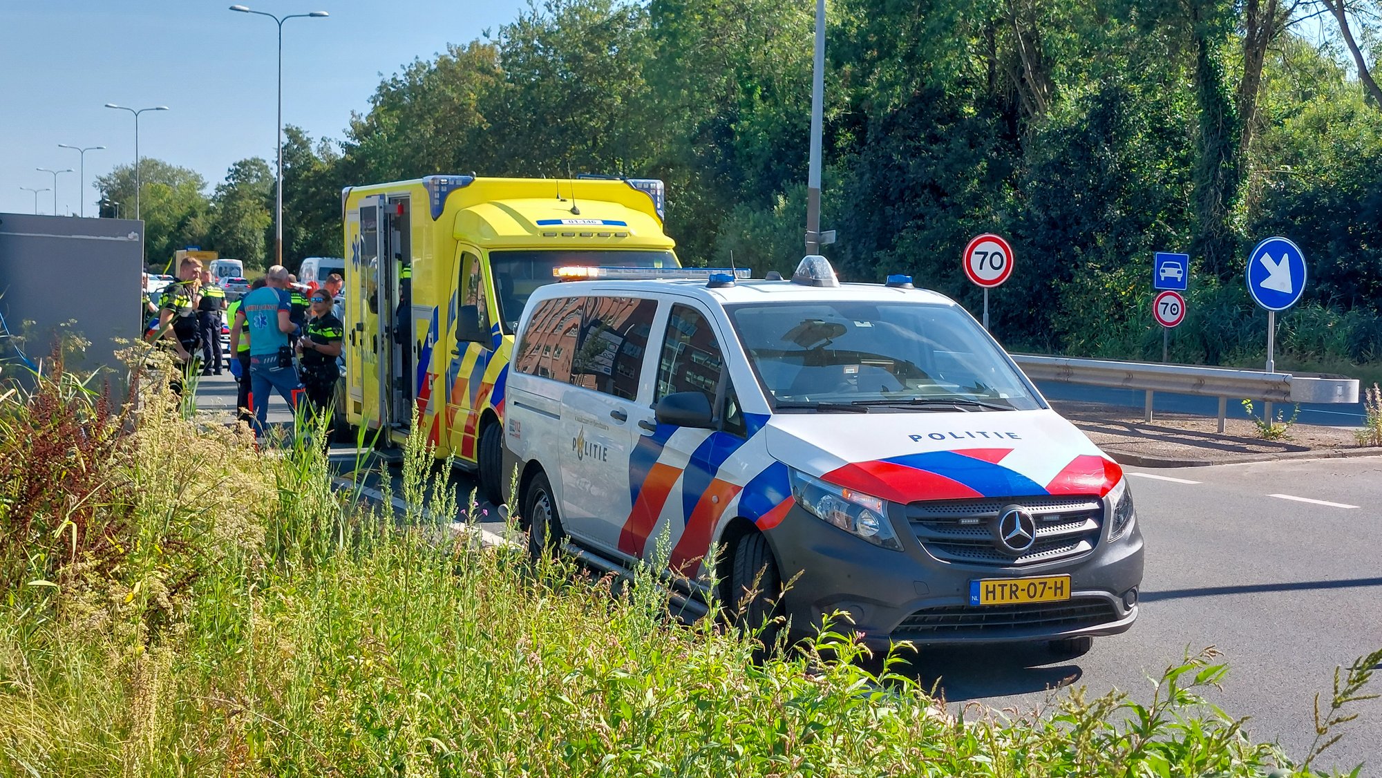 Kettingbotsing op Friesestraatweg in Groningen