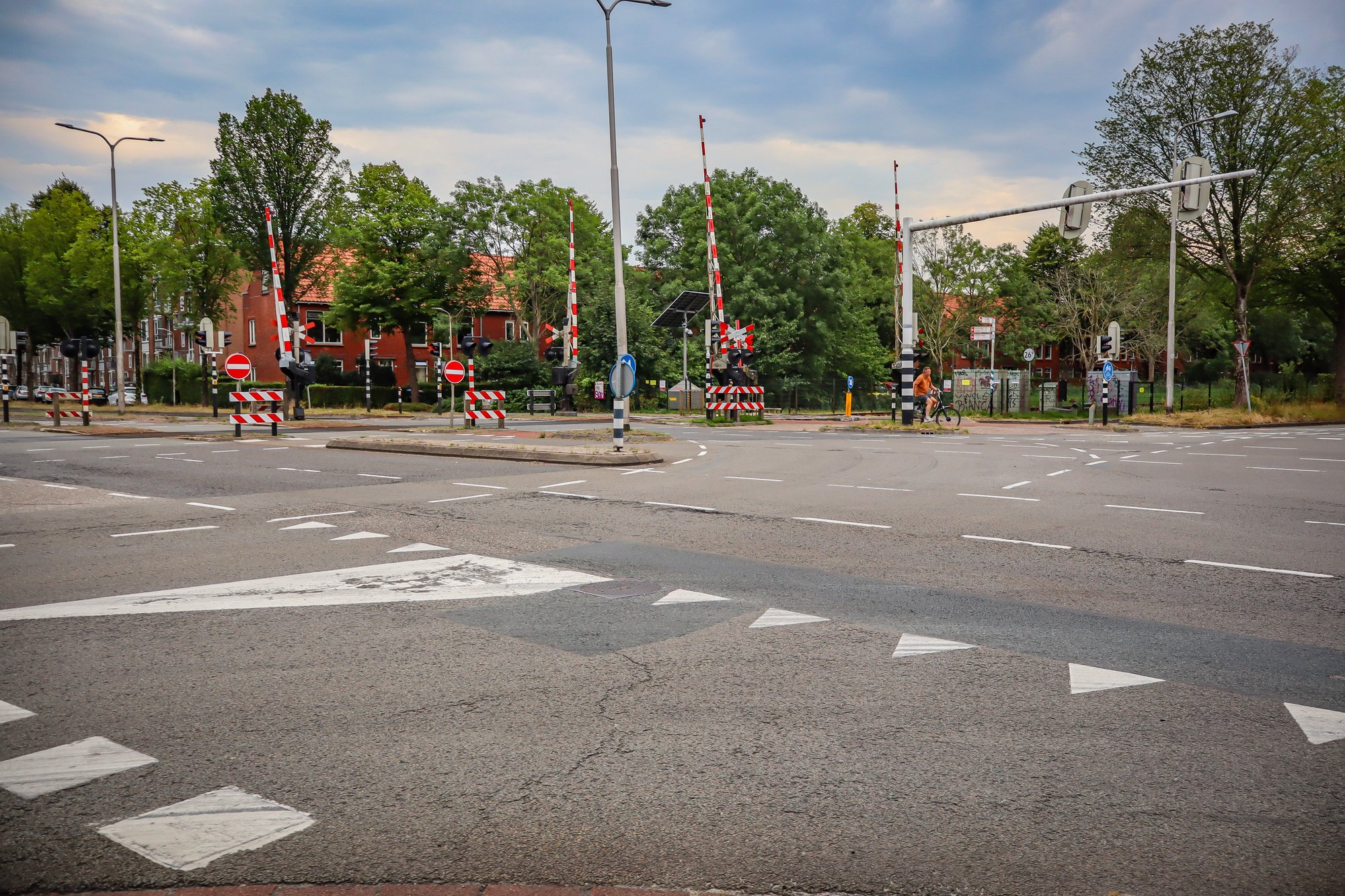 Kruispunt bij Willem Lodewijkstraat in Leeuwarden zes weken afgesloten voor autoverkeer