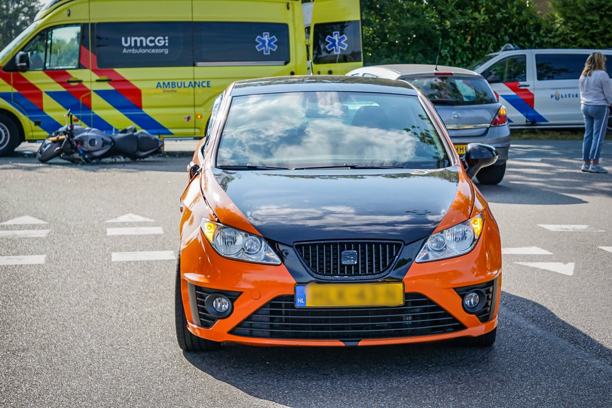 Motorrijder zwaargewond bij ernstig verkeersongeval in Hoogeveen
