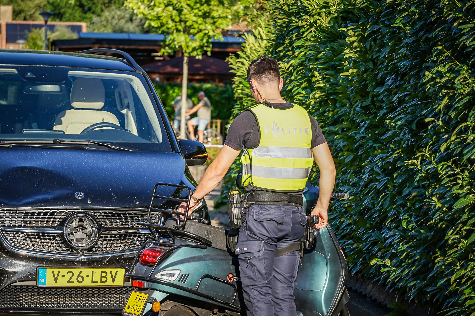 Ongeval tussen busje en scooter in Emmen