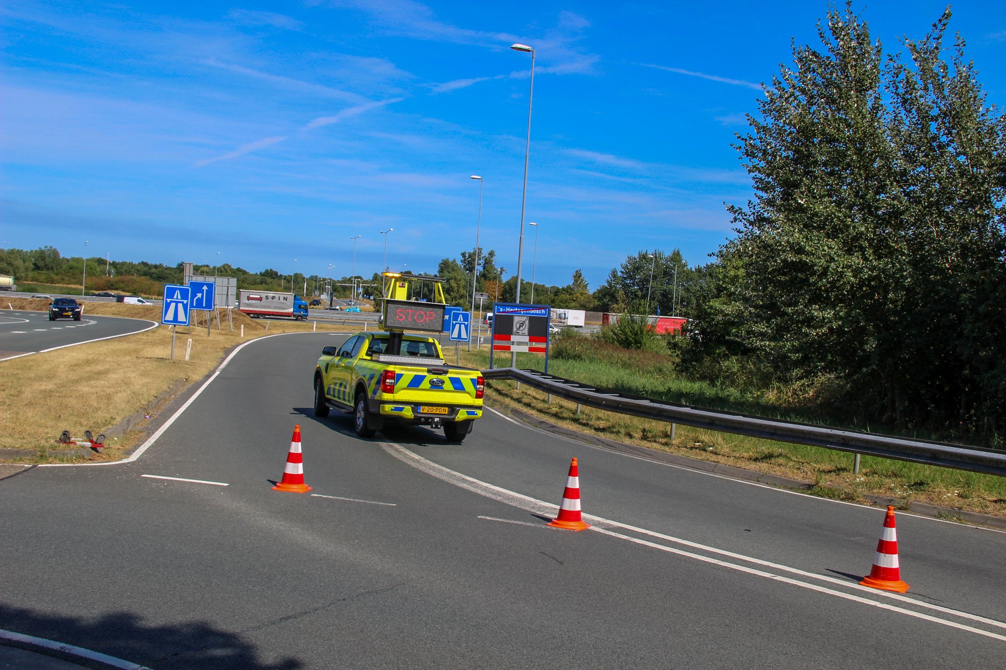Ongeval tussen vrachtwagen en personenauto zorgt voor verkeershinder op A2 bij ’s-Hertogenbosch