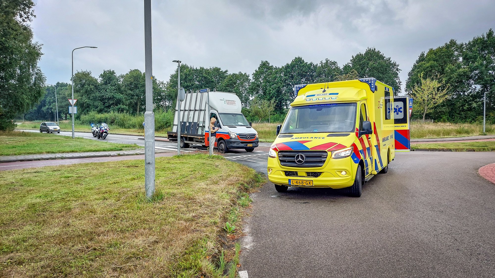 Oudere vrouw ernstig gewond bij ongeval met bakwagen in Roden