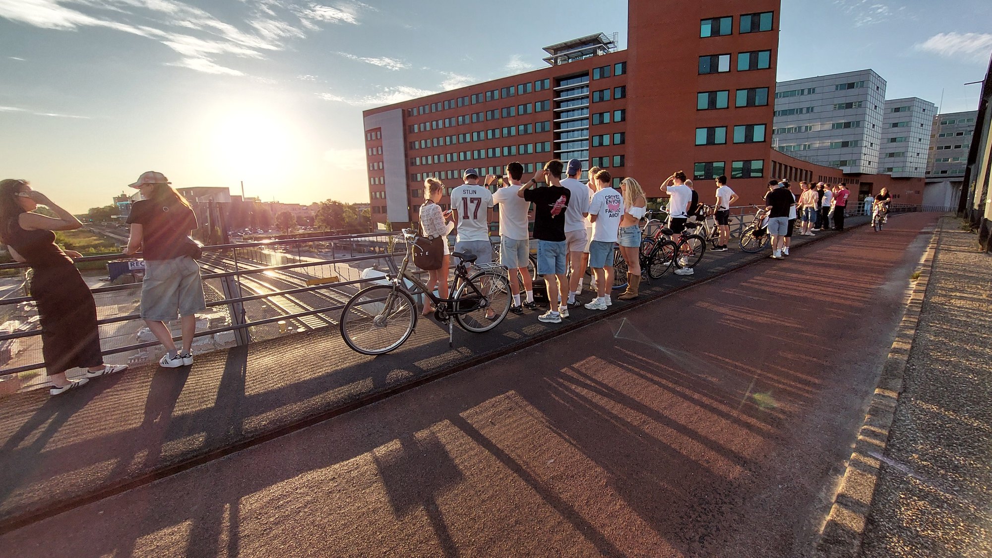 Veel bekijks bij zonsverduistering in Groningen